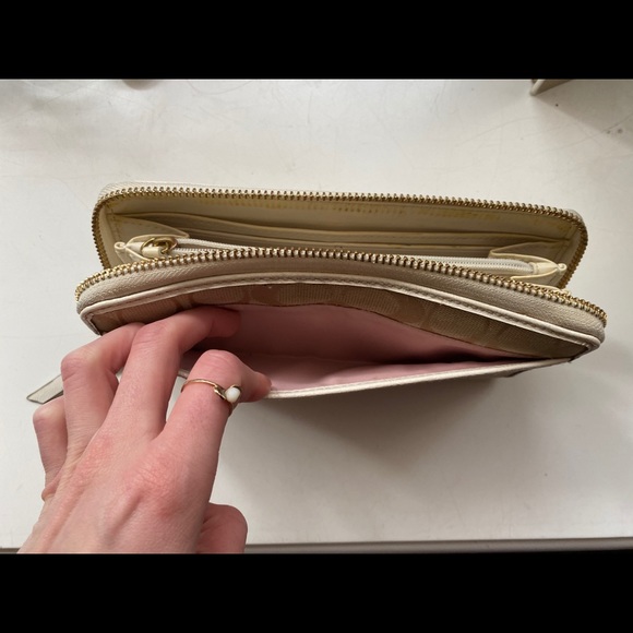 Coach Wallet - Picture 2 of 4